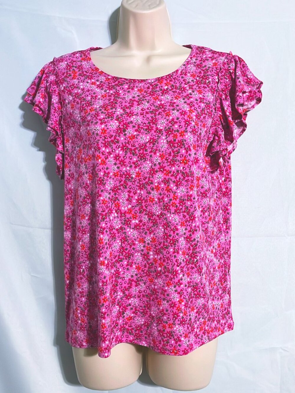 CeCe Cute Purple & Pink Floral Top Size M